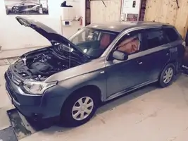 MMC OUTLANDER 2014 1